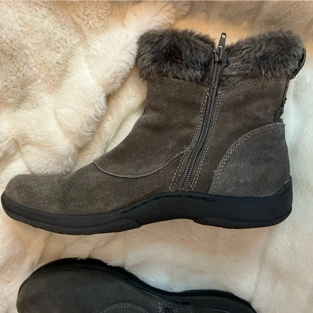 Bare Traps Harleen 8M Suede Side Zip Faux Fur Trim Grey Winter Snow Boots Fall